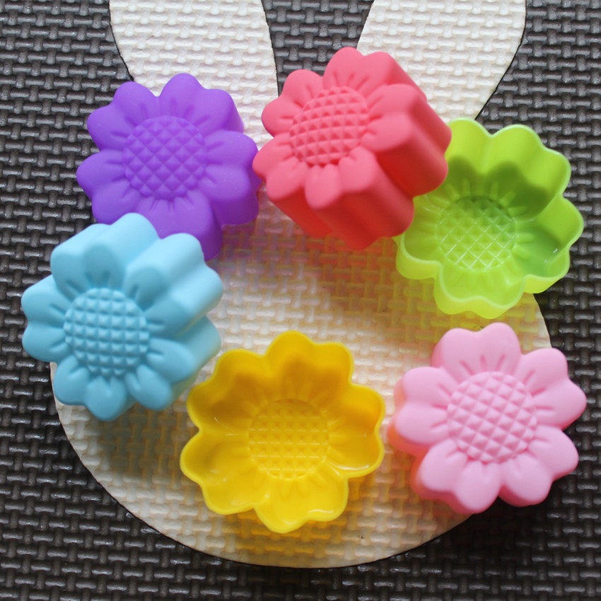 6 Pcs Set Non-Stick Flower Des - огляд і ціна Soap Making Bar
